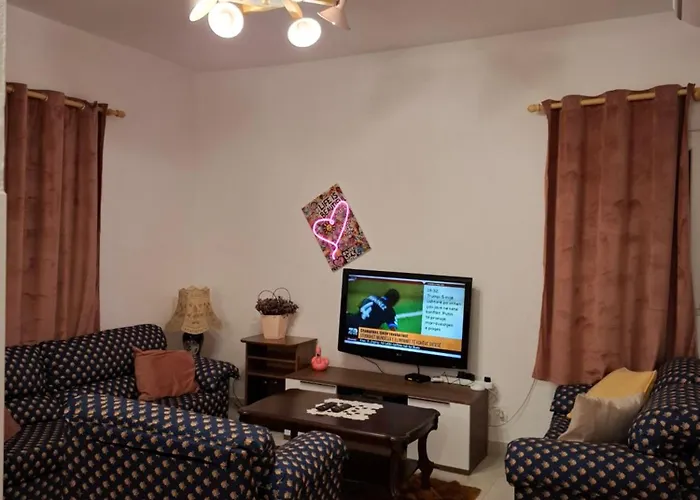 Nio Planet Golem, Durres Golem (Tirana)