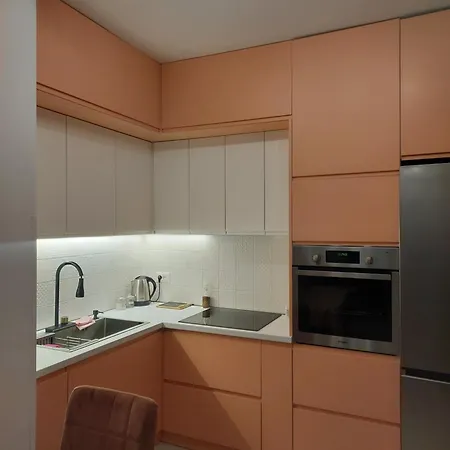 Nio Planet Golem, Durres Semesterbostad *