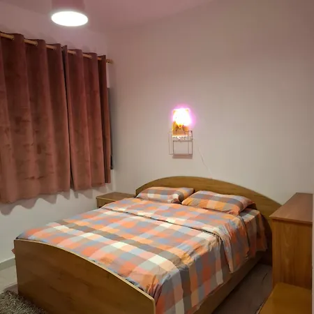 Nio Planet Golem, Durres 度假居 格勒姆