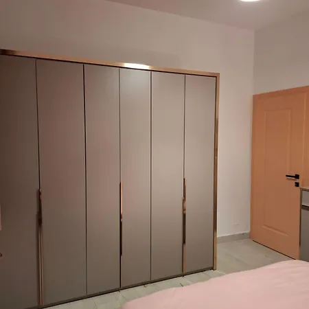 Semesterbostad Nio Planet Golem, Durres Golem (Tirana)