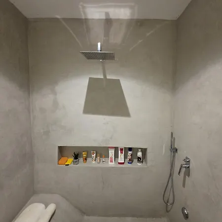 Nio Planet Golem, Durres Semesterbostad *