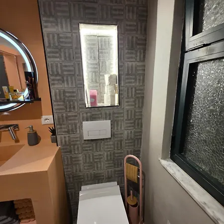 Nio Planet Golem, Durres Semesterbostad Golem (Tirana)