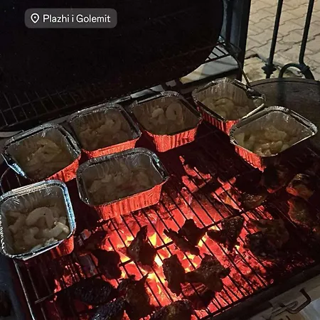 Semesterbostad Nio Planet Golem, Durres *