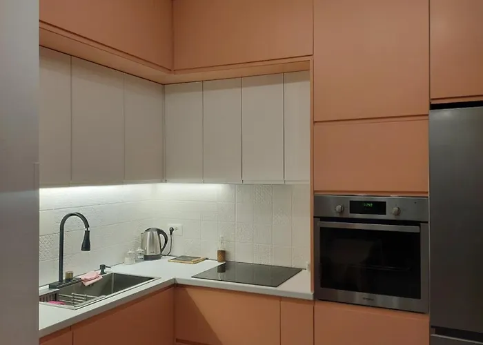 Nio Planet Golem, Durres Vakantiehuis *