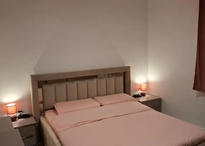 Nio Planet Golem, Durres