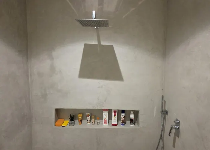 Nio Planet Golem, Durres Vakantiehuis *