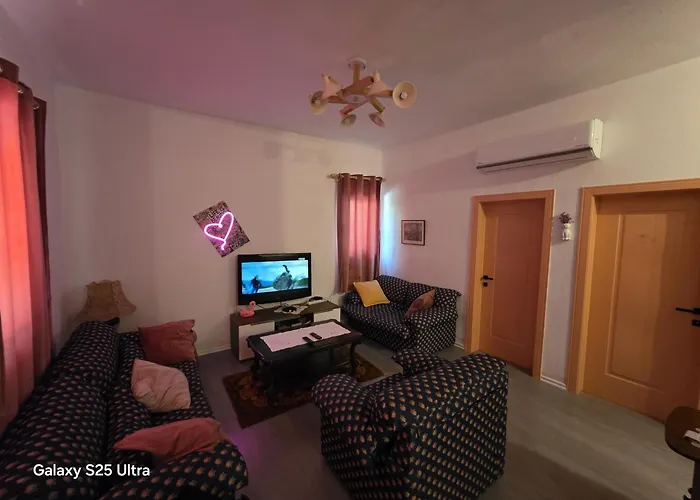 Vakantiehuis Nio Planet Golem, Durres *